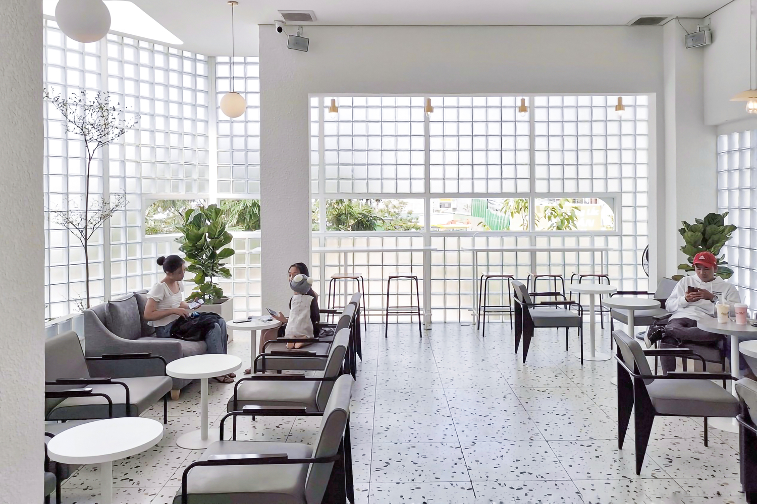 CoCo Cha Taiwan Tea & Coffee – White Lantern | PT Arch Studio